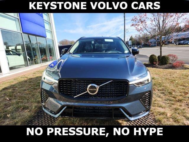 new 2025 Volvo XC60 car, priced at $51,075