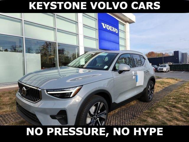 new 2025 Volvo XC40 car, priced at $51,550