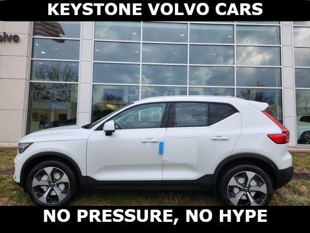 new 2025 Volvo XC40 car, priced at $46,465