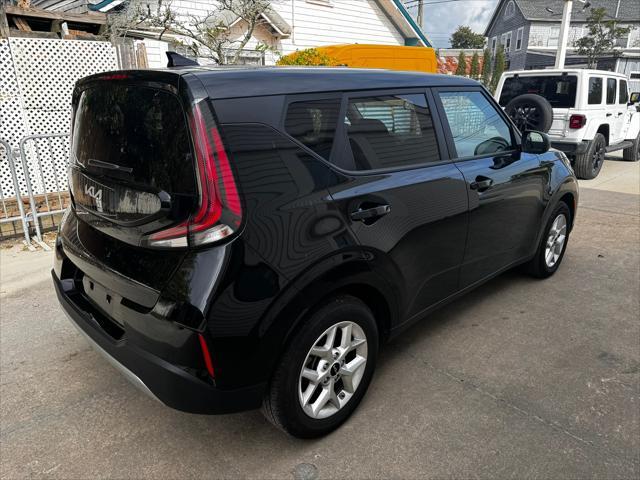 used 2024 Kia Soul car, priced at $18,495