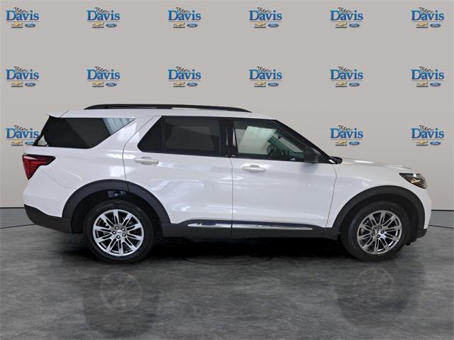 new 2025 Ford Explorer car, priced at $47,500