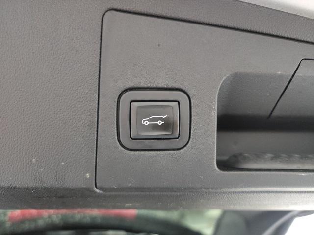 used 2017 Cadillac XT5 car, priced at $18,977