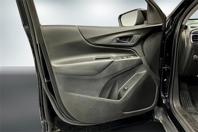 used 2022 Chevrolet Equinox car, priced at $19,269