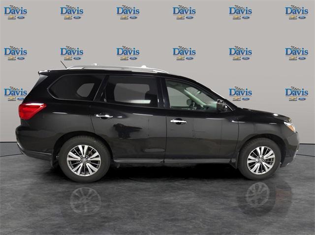 used 2018 Nissan Pathfinder car, priced at $11,865