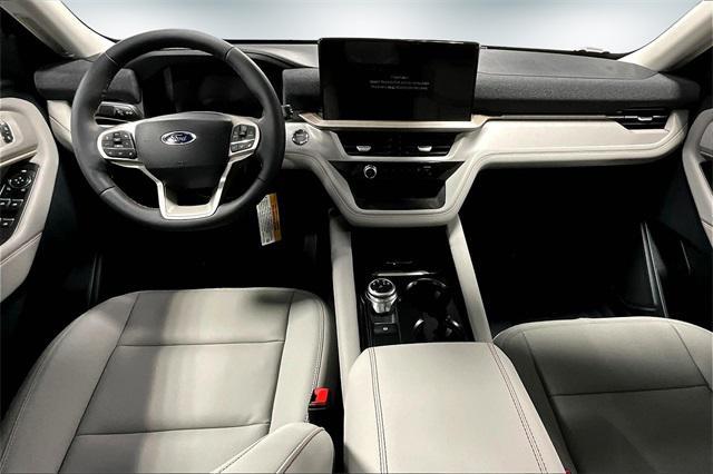 new 2025 Ford Explorer car, priced at $45,997