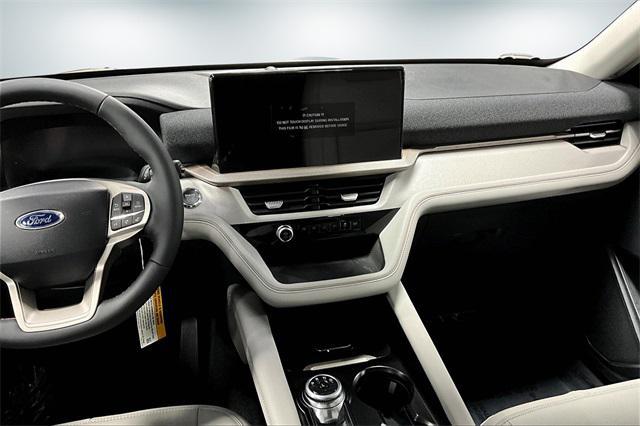 new 2025 Ford Explorer car, priced at $45,997