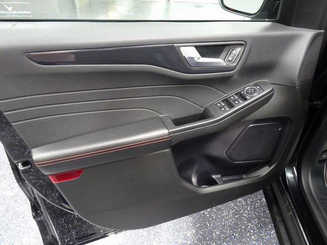 used 2024 Ford Escape car, priced at $25,950