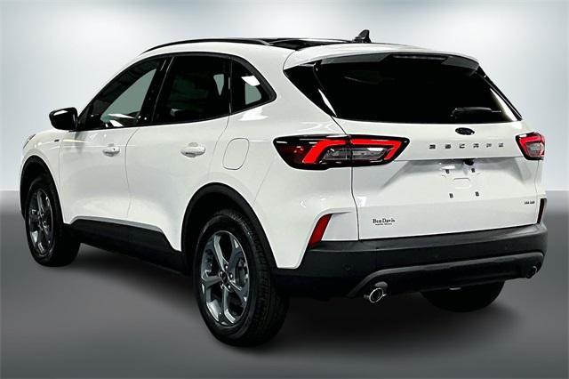 new 2025 Ford Escape car, priced at $32,100