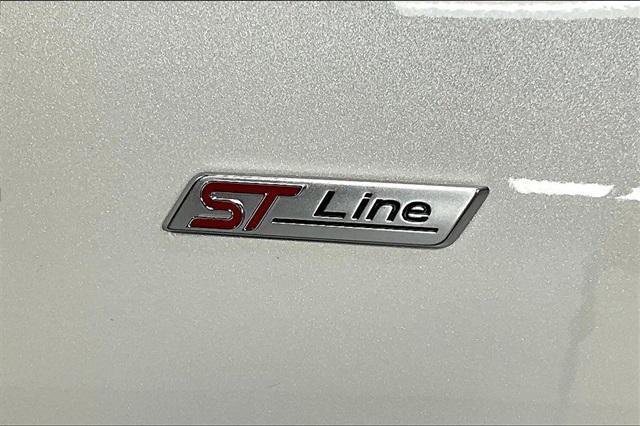 new 2025 Ford Escape car, priced at $32,100