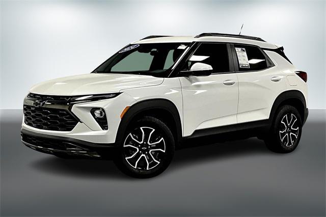 used 2024 Chevrolet TrailBlazer car, priced at $24,477