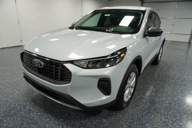 new 2025 Ford Escape car, priced at $29,800