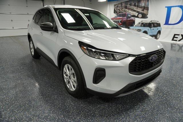 new 2025 Ford Escape car, priced at $29,800