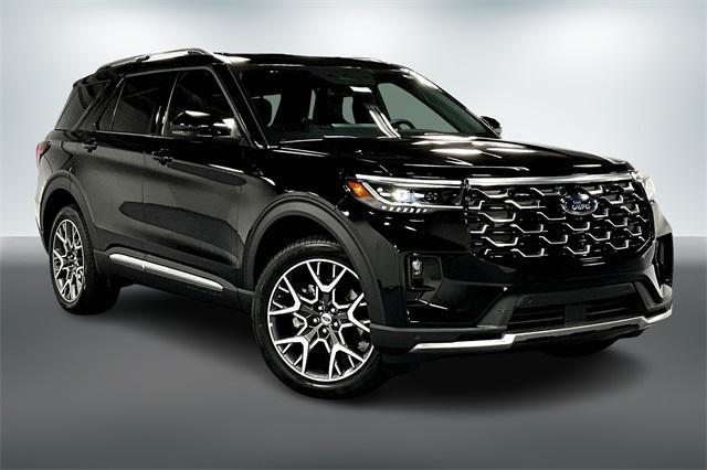 new 2025 Ford Explorer car, priced at $57,998