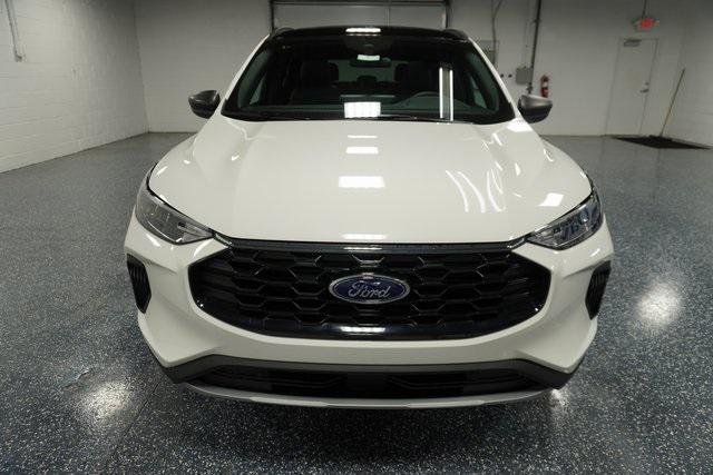 new 2025 Ford Escape car, priced at $34,600