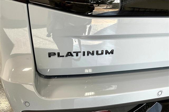 new 2025 Ford Expedition car, priced at $85,996