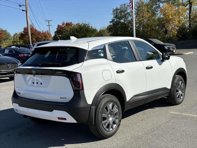 new 2025 Nissan Kicks car, priced at $24,406