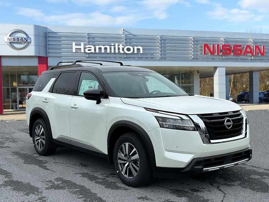 new 2024 Nissan Pathfinder car, priced at $42,683