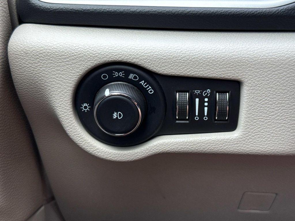 used 2022 Chrysler Pacifica car, priced at $22,258