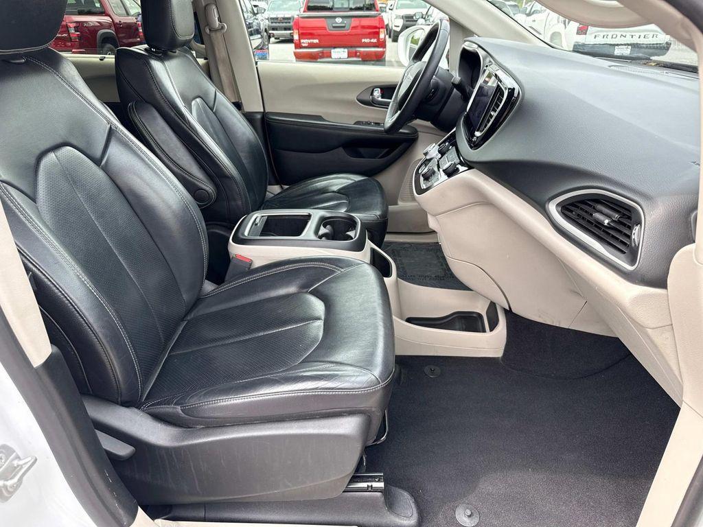 used 2022 Chrysler Pacifica car, priced at $22,258