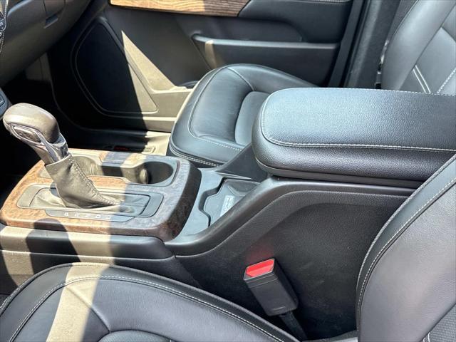 used 2022 GMC Canyon car, priced at $35,114