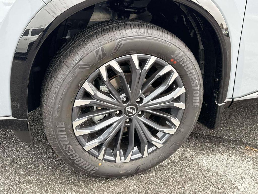 new 2025 Nissan Rogue car, priced at $43,327