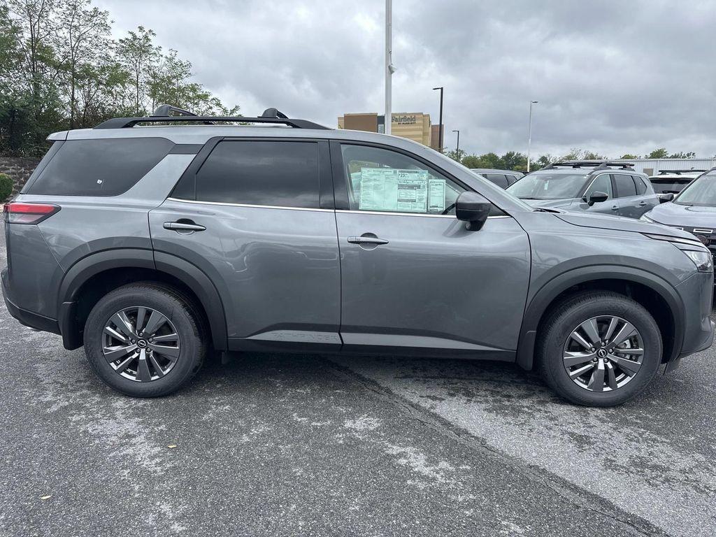 new 2025 Nissan Pathfinder car, priced at $41,289