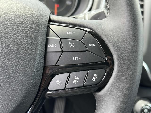 used 2023 Jeep Cherokee car, priced at $24,393