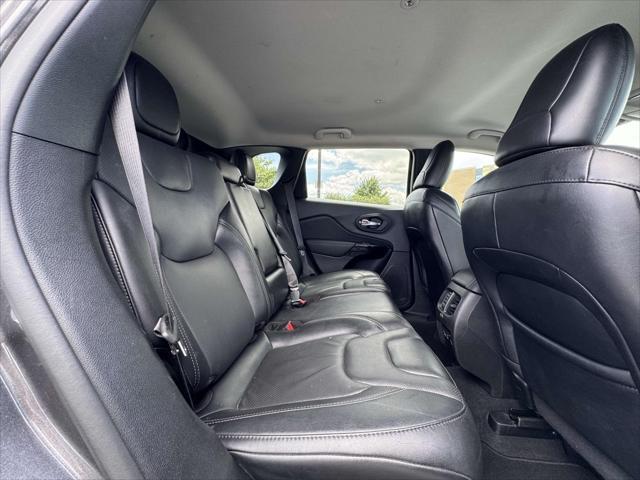 used 2023 Jeep Cherokee car, priced at $24,393