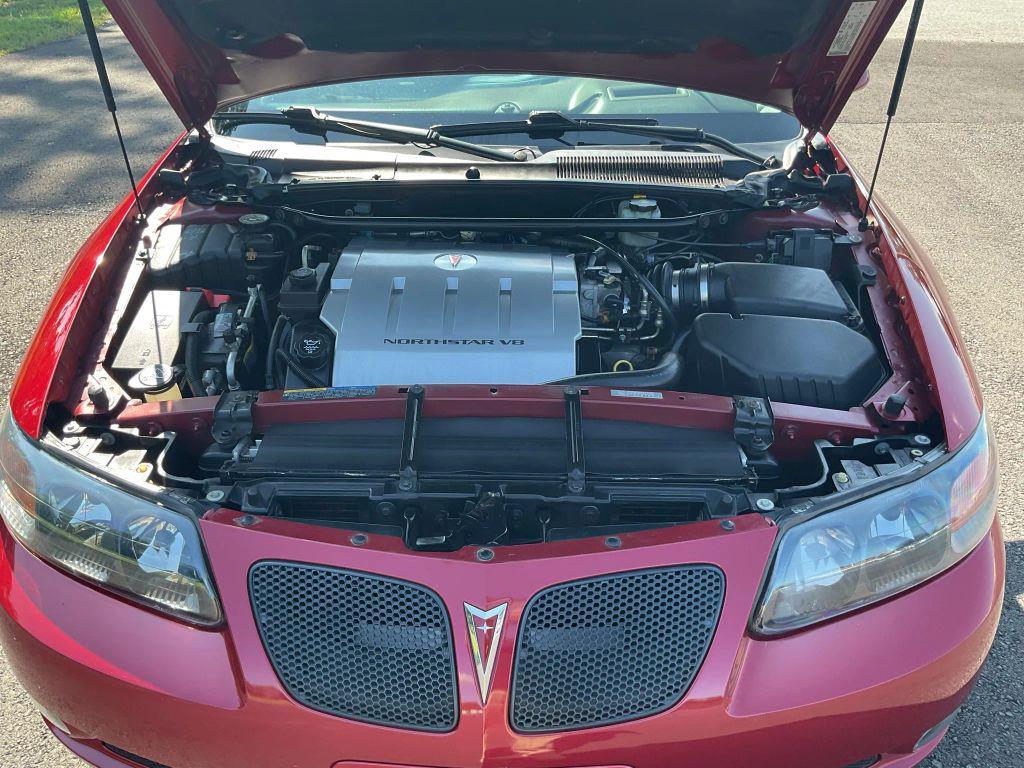 used 2005 Pontiac Bonneville car, priced at $8,699
