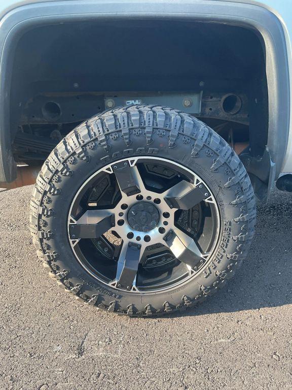 used 2019 GMC Sierra 2500 car, priced at $38,999