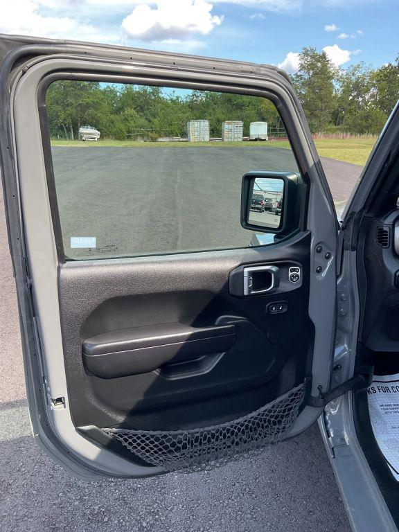 used 2021 Jeep Gladiator car, priced at $21,999