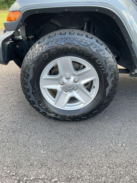 used 2021 Jeep Gladiator car, priced at $21,999