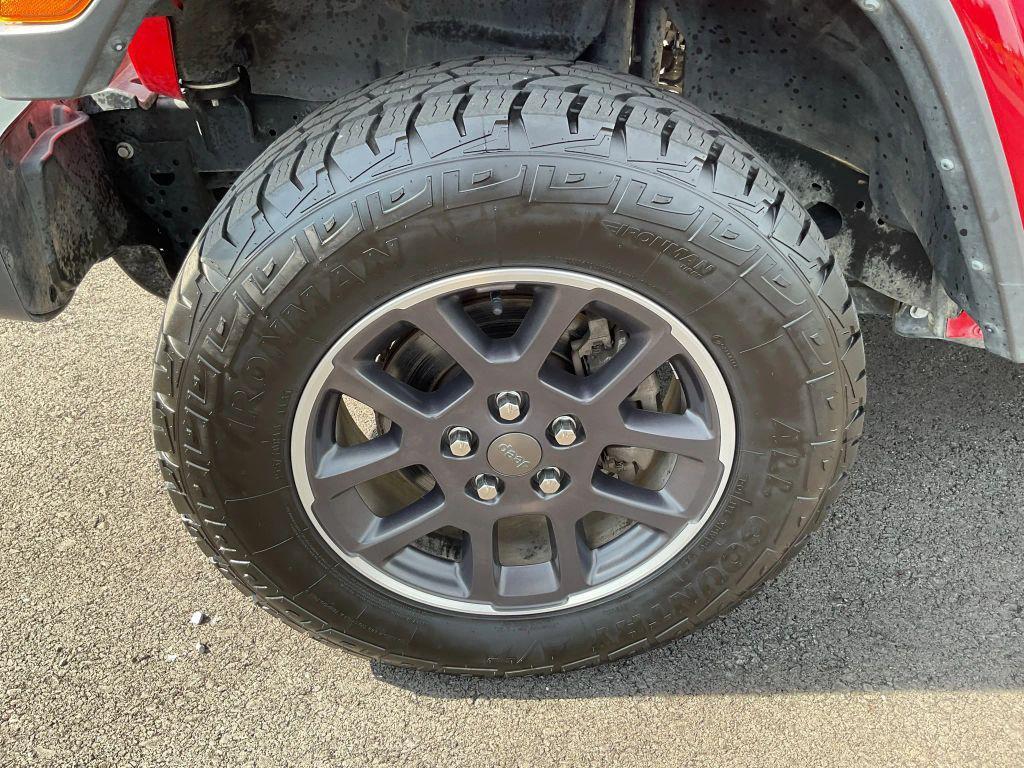 used 2023 Jeep Gladiator car, priced at $26,999
