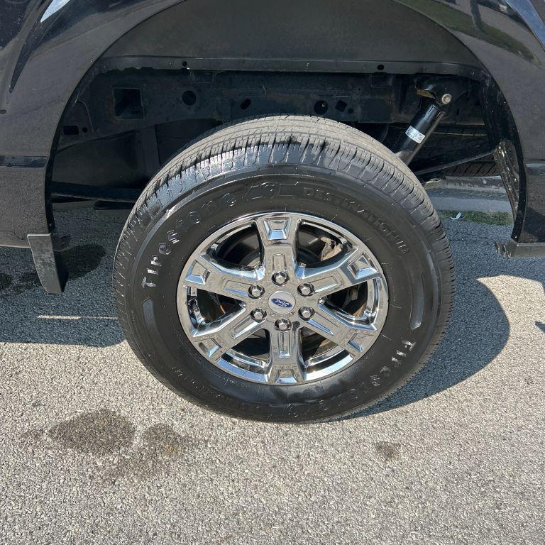 used 2021 Ford F-150 car, priced at $24,999