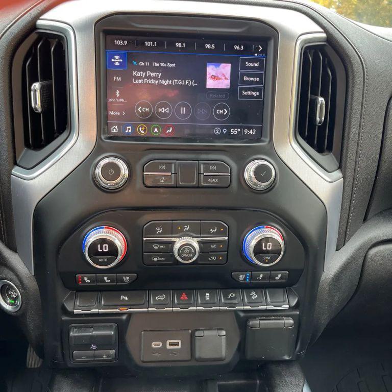 used 2021 GMC Sierra 2500 car, priced at $34,999