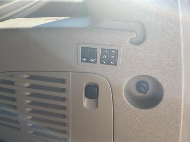 used 2015 Chevrolet Suburban car, priced at $22,399