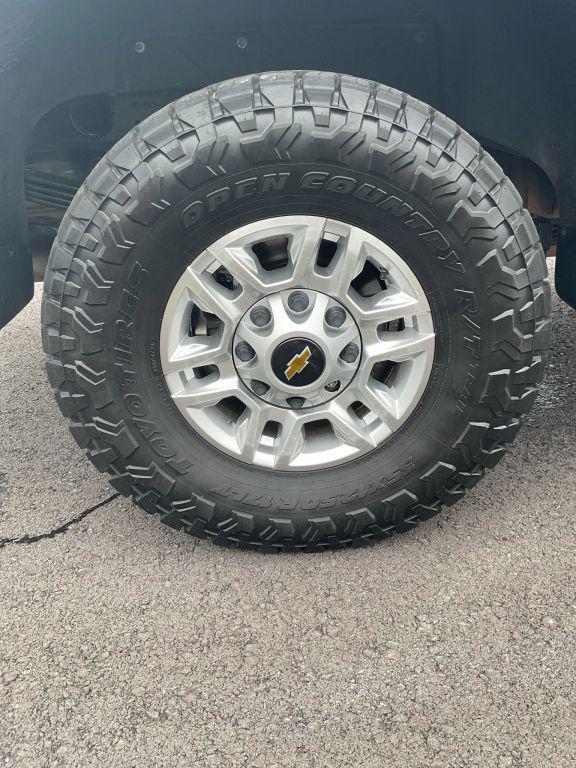 used 2022 Chevrolet Silverado 2500 car, priced at $35,999