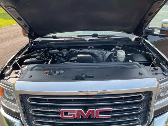 used 2018 GMC Sierra 2500 car, priced at $33,999