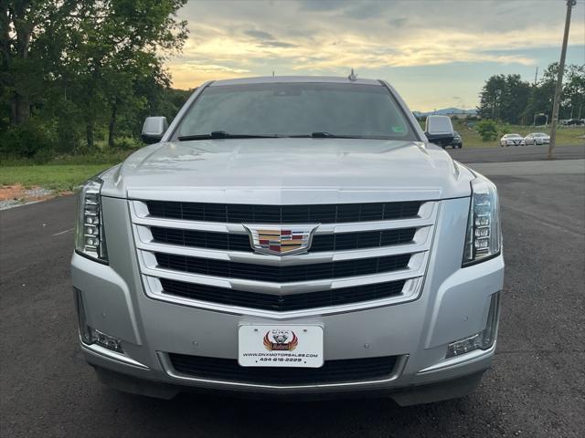 used 2019 Cadillac Escalade ESV car, priced at $29,999