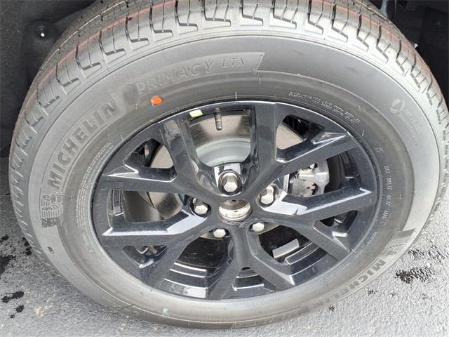 new 2025 Jeep Grand Cherokee car, priced at $38,053