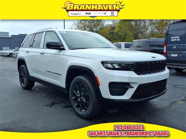 new 2025 Jeep Grand Cherokee car, priced at $38,053