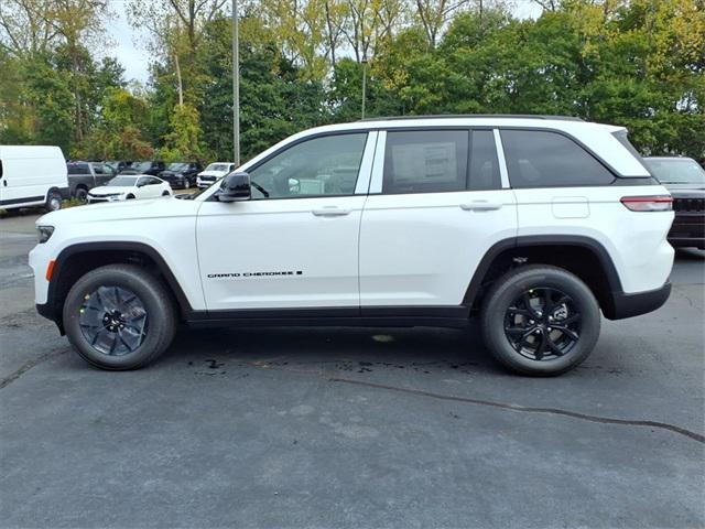 new 2025 Jeep Grand Cherokee car, priced at $38,053