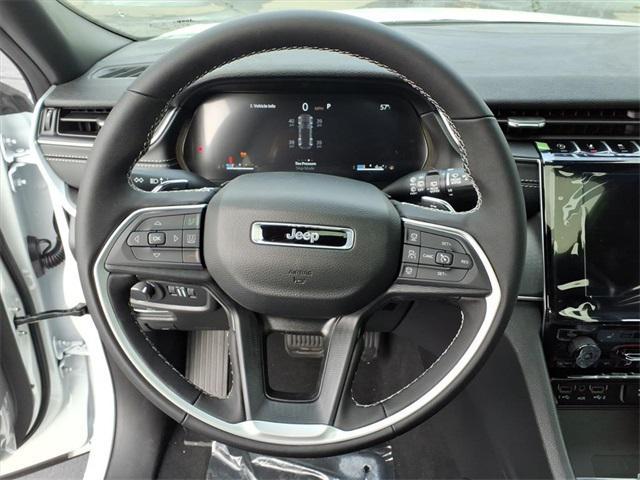 new 2025 Jeep Grand Cherokee car, priced at $38,053