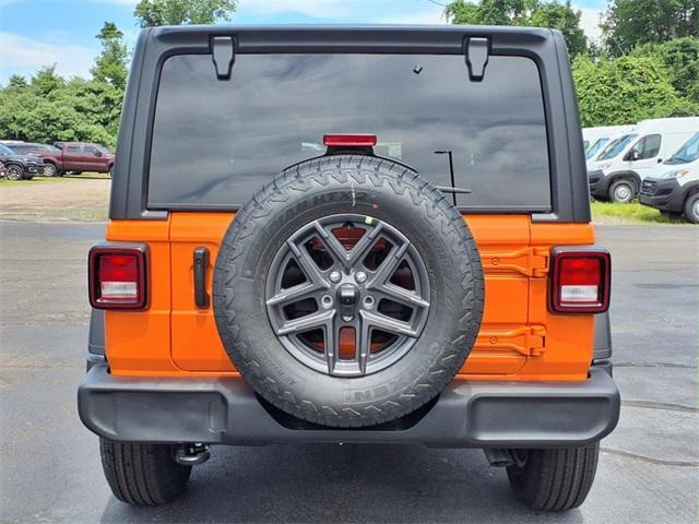 new 2025 Jeep Wrangler car, priced at $46,424