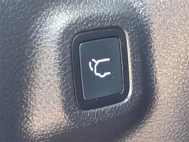 used 2022 Jeep Compass car, priced at $21,997