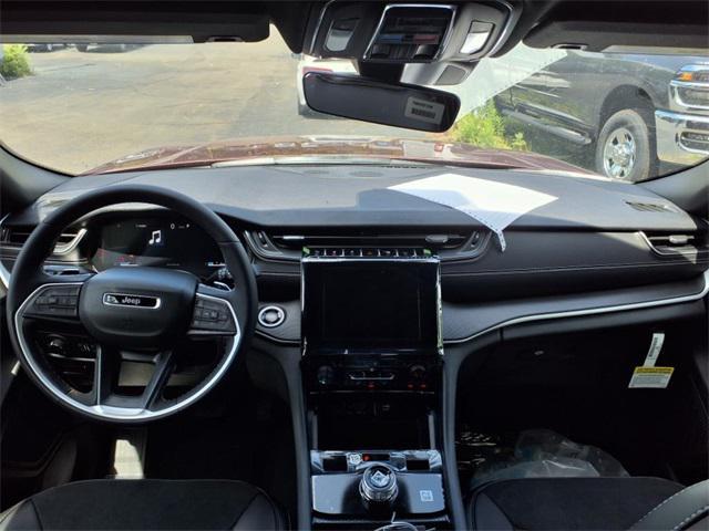 new 2025 Jeep Grand Cherokee L car, priced at $43,339