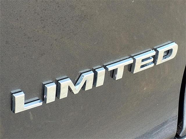 used 2021 Jeep Cherokee car, priced at $27,490