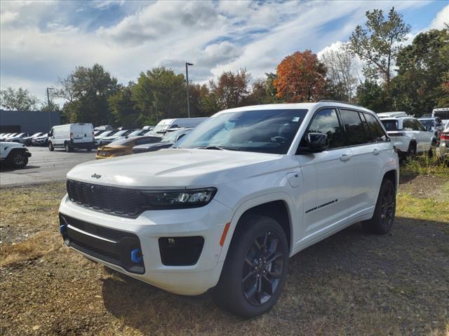 new 2024 Jeep Grand Cherokee car, priced at $53,342