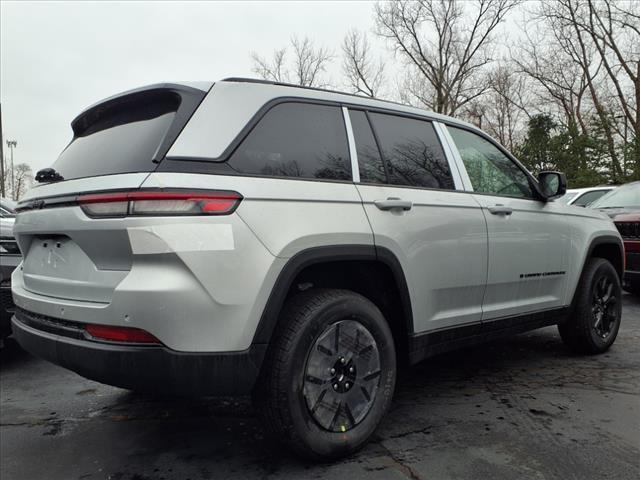 new 2025 Jeep Grand Cherokee car, priced at $40,885