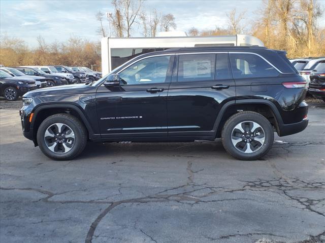 new 2024 Jeep Grand Cherokee car, priced at $51,402